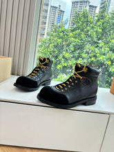 China Replica LV Women Shoes 158usd Only